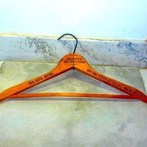 Vintage Sea Gull Hotel Miami Beach Clothing Hanger Excellent Condition